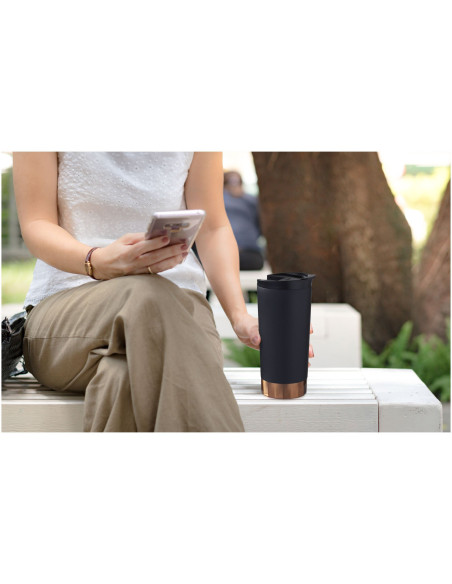 Bicchiere Peeta con isolamento sottovuoto in rame da 500 ml